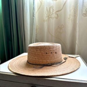 L’SPACE NWT summer straw hat